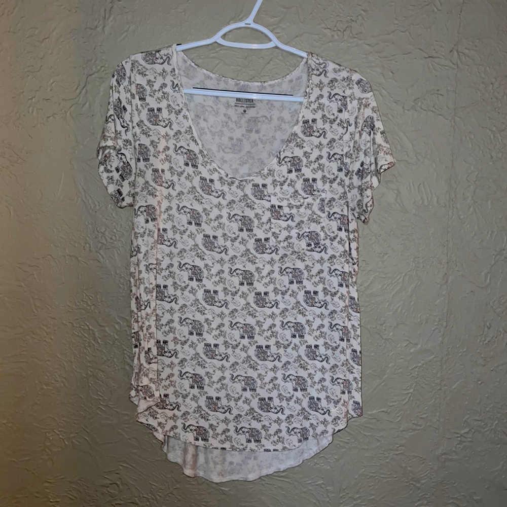 Hollister pink and white elephant T-shirt